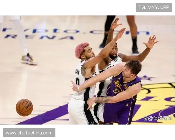 2018年12月8日马刺与湖人激战回顾：经典对决与精彩瞬间分析