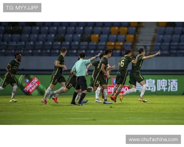 北京足球队包夹战术解析及其对比赛的影响与启示